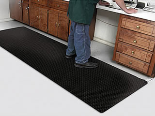 SafetyVolt Diamond Electrical Safety Mat Product Image